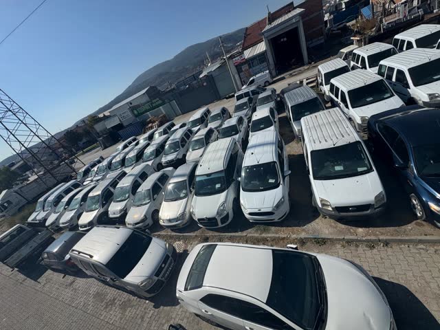 Otoparkımızdaki araçlar